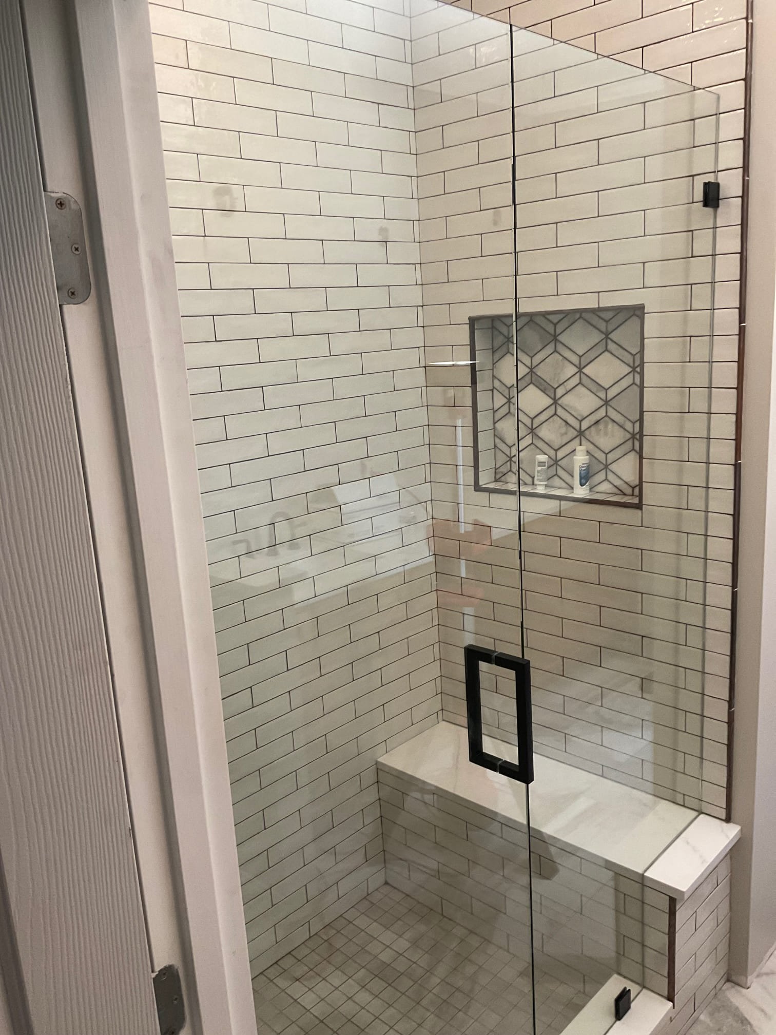 Buttress shower