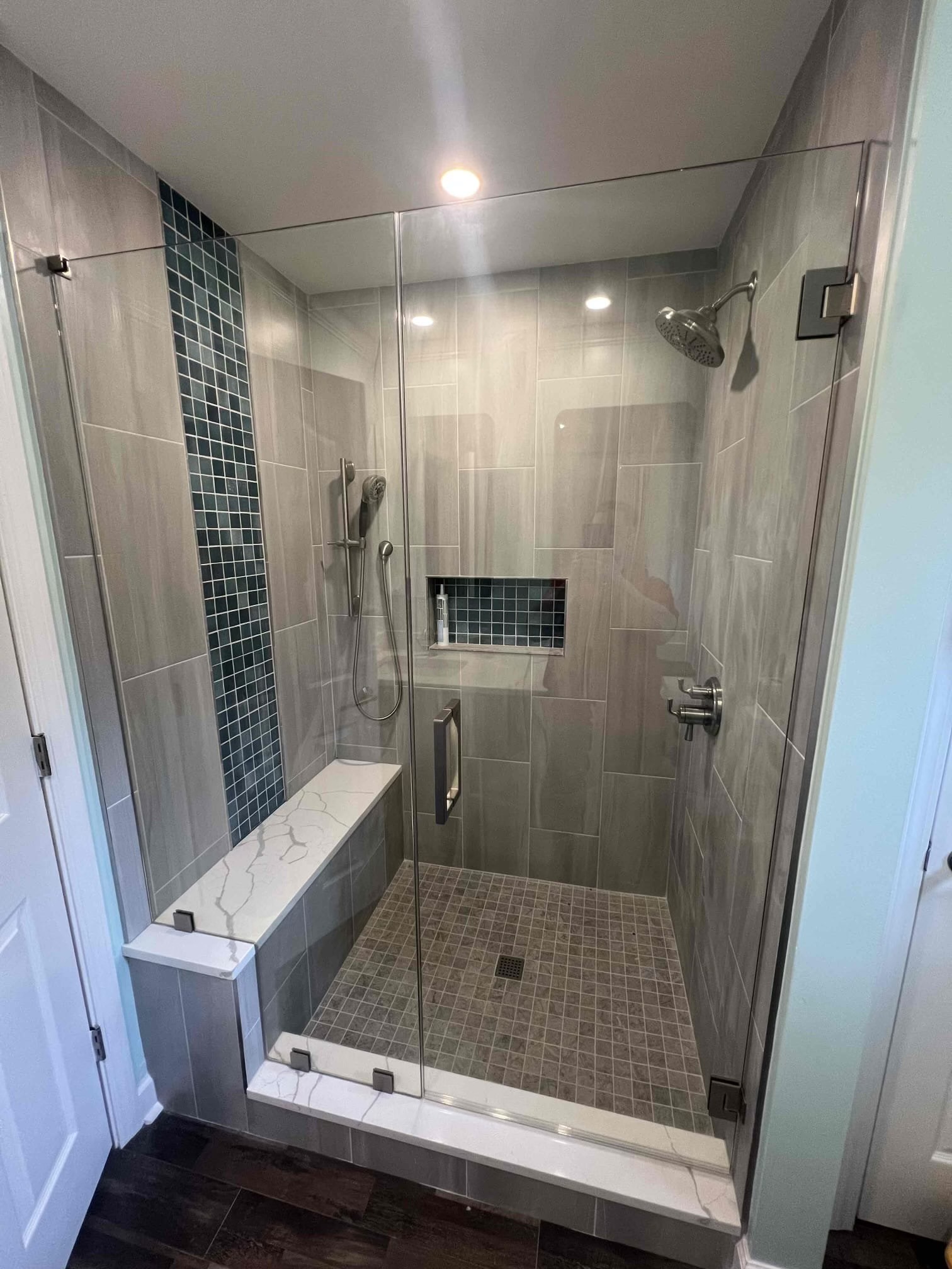 Buttress shower