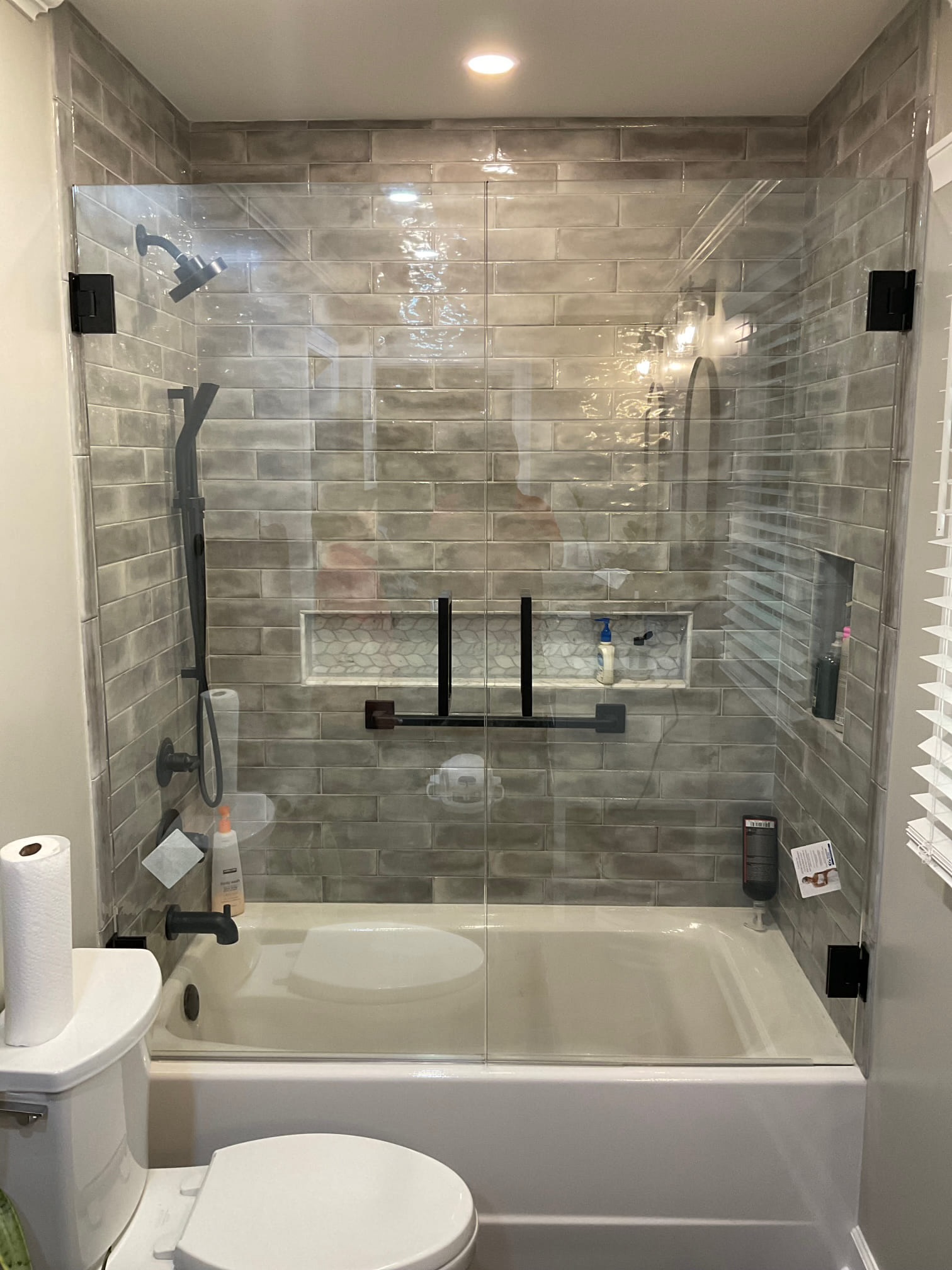 Double shower doors